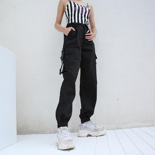 Pantalon cargo femme ceinture à detail boucles