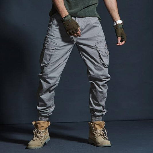 Pantalon cargo homme coupe skinny effiloché